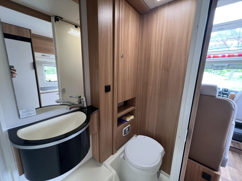 Dethleffs Advantage 6611 T  foto: 17