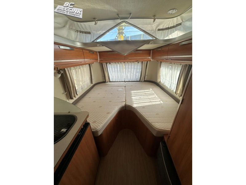 Eriba Touring Troll 542 GT CAMAS INDIVIDUALES foto: 9