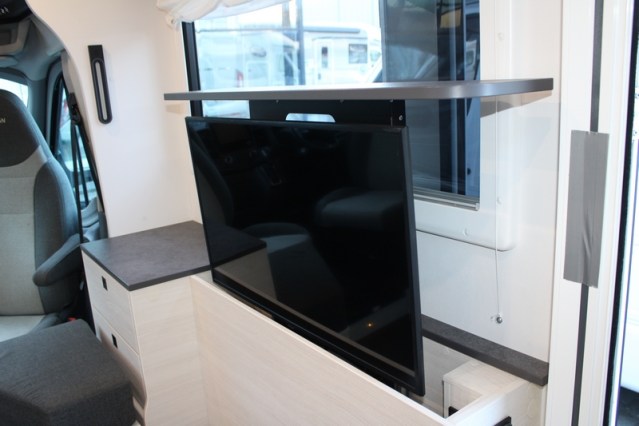 Young compact used Chausson Exclusive Line 660 automatic 170 hp (85 photo: 28
