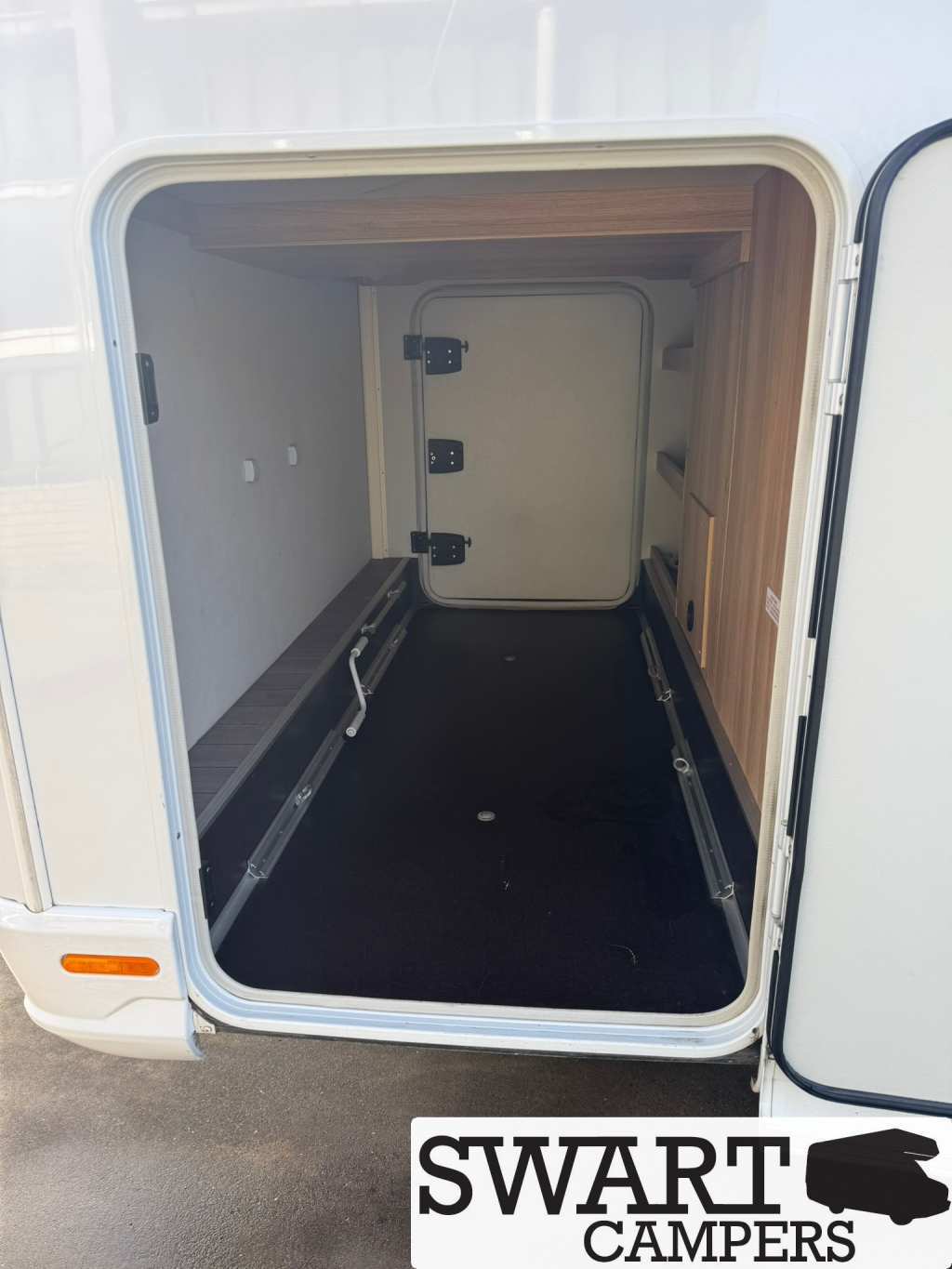 Knaus Skywave 650 MEG, Enkele bedden Hefbed foto: 21