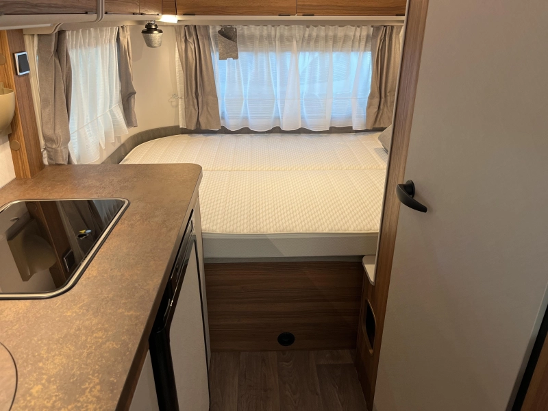 Eriba Touring 550 Legend Hampton silber Foto: 7