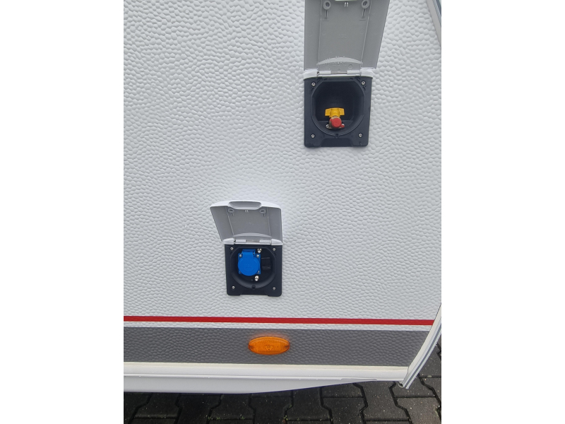 B&uuml;rstner Premio IC-line 460 TS photo : 21