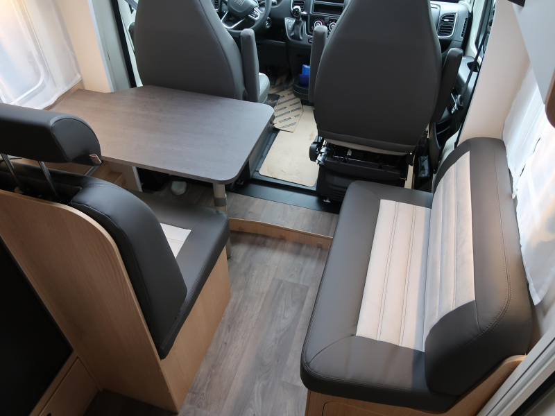 Sunlight V67S Adventure AUTOMAAT  foto: 4