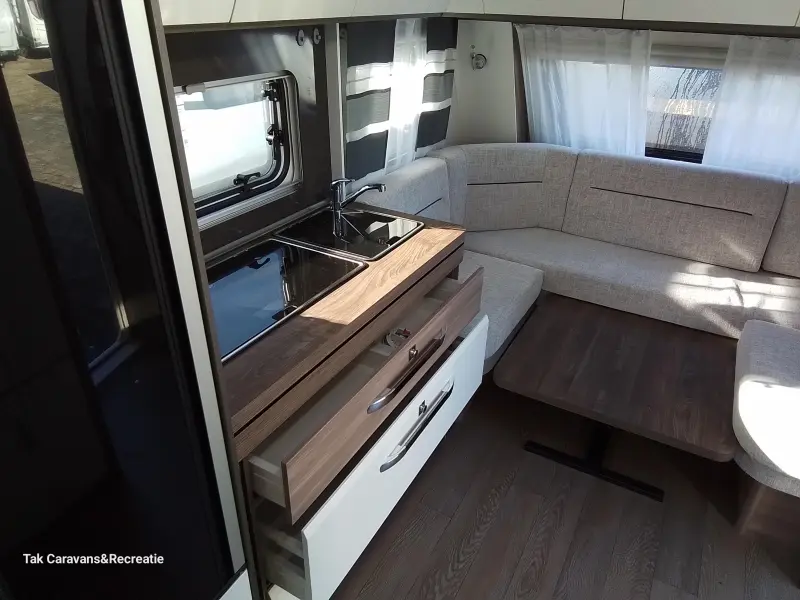 Hobby Excellent Edition 540 WLU Met Gratis Dakairco 