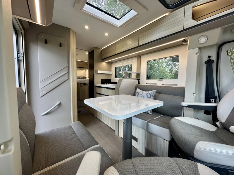 Adria Compact DL 60 Years Selection | zeer compleet!  foto: 9