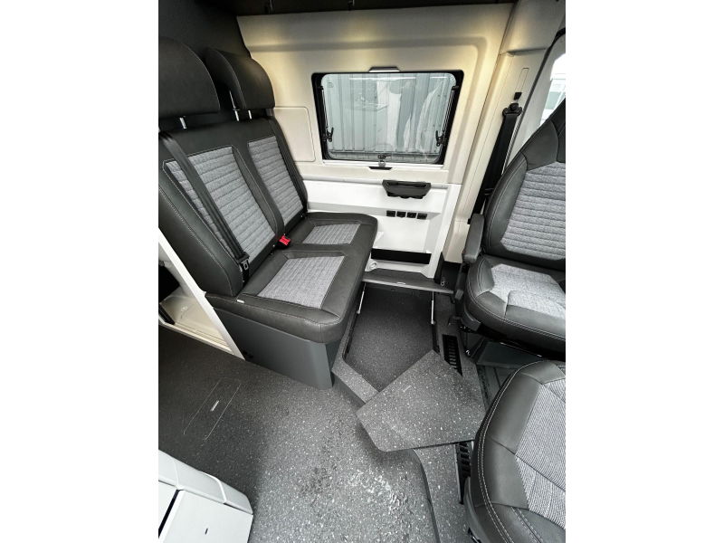Adria Twin Supreme 600 SPB Truma dieselkachel Luifel  foto: 10