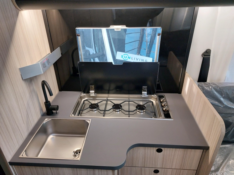 Sun Living S 72 DL Special Edition € 90.000  foto: 13
