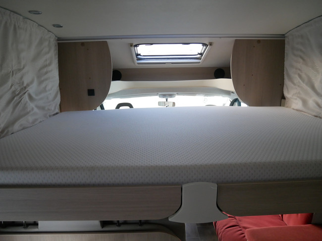 Bürstner Ixeo Time 710 IT, Dwarsbed, Hefbed, XL Garage foto: 19
