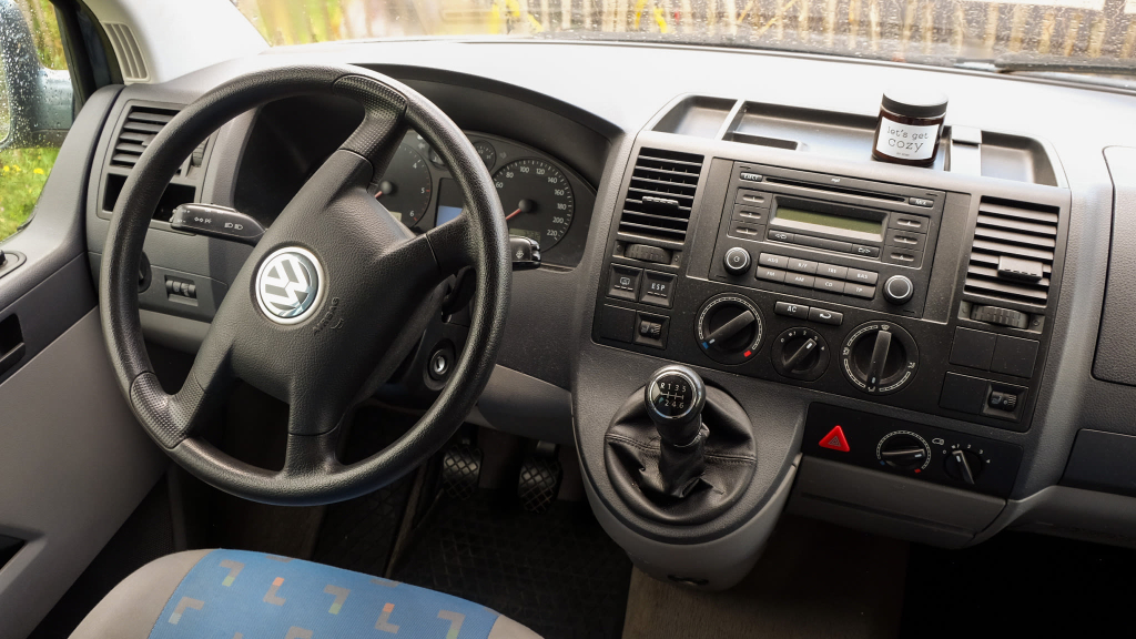 VOLKSWAGEN MULTIVAN foto: 7