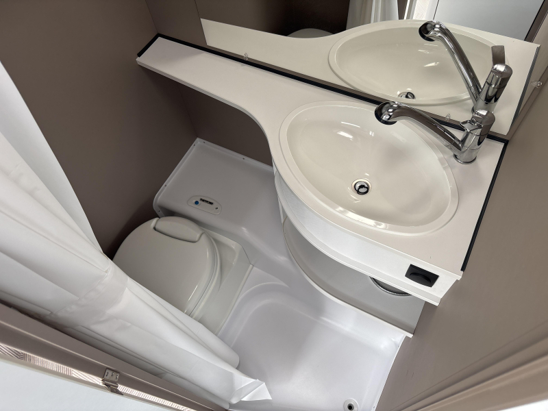 Dethleffs C'Go 415 QL NIEUWSTAAT EN NIEUWE TENT  foto: 13