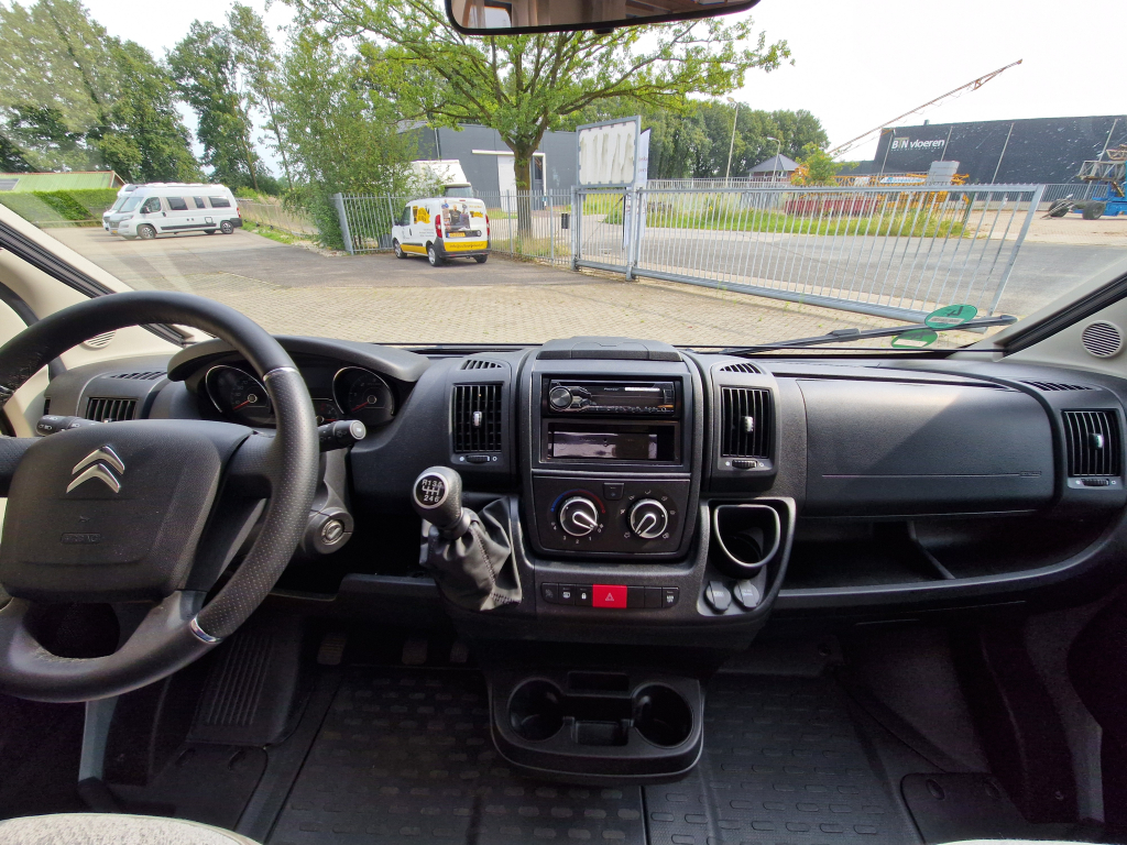 CAPRON T135 foto: 20