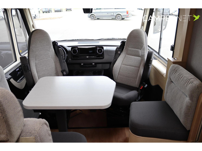 Hymer BMC-I 600 White Line 177cv Autom&aacute;tico | Cama abatible | Camas longitudinales | Control de crucero adaptativo | Chasis SLC | Ventilaci&oacute;n de inodoro SOG | Doble vivienda foto: 8