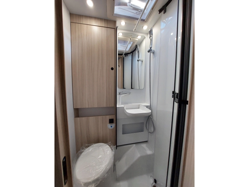 Sun Living S 72 DL Special Edition € 90.000  foto: 16