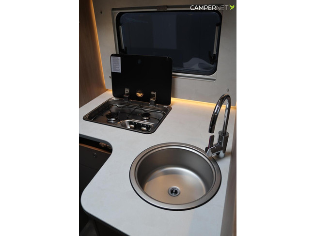 Carado T447 140 PS Automatik | Pro+ Paket | Hubbett | L&auml;ngsbetten | Separate Dusche | Markise | Neu ab Lager lieferbar | Foto: 13