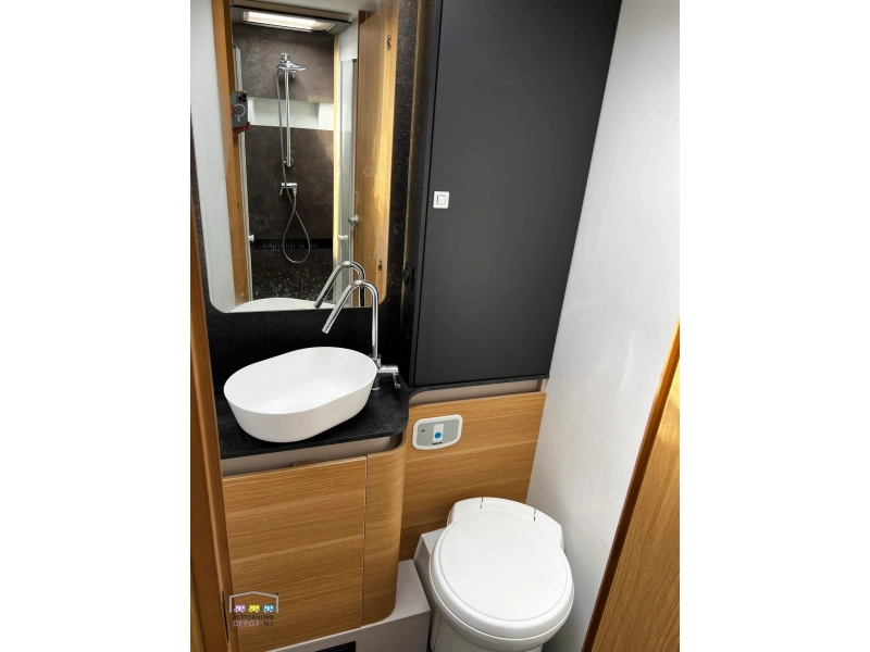 Adria Matrix 670 DL Eerste eigenaar!  foto: 11