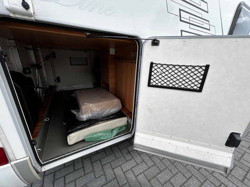 Hymer T 674 SL Enkele-bedden/2014/Euro-5  foto: 6