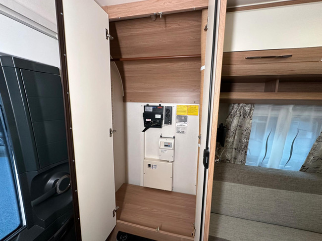 Hobby De Luxe 440 SF photo: 18