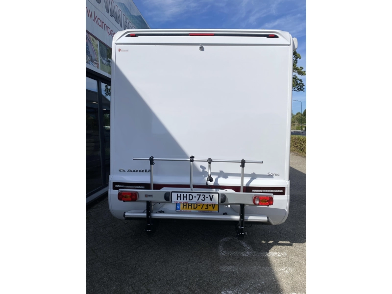 Adria Sonic 600 SL 180CV (ex-alquiler) foto: 2