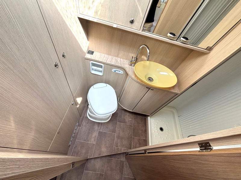 Bürstner Ixeo Time IT 590 Hefbed/2014/Euro-5/5.90M!  foto: 10