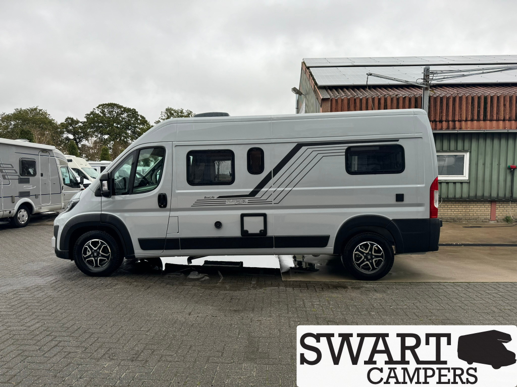 Knaus Boxlife 600 ME Platinum Selection, Automaat Lengtebedden foto: 6