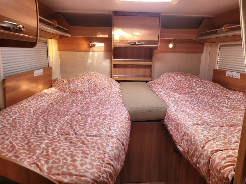 Hymer Van 562 Silverline foto: 18