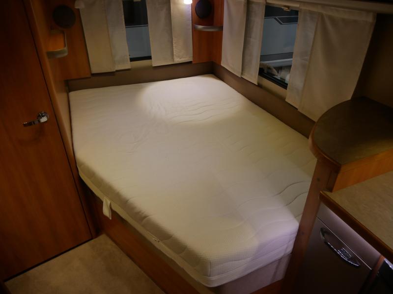 Eriba Nova GL 465 Incl. mover en luifel  foto: 11