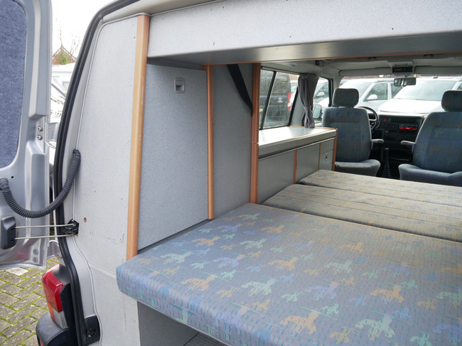 Volkswagen T4 Buscamper, California Inbouw, Lage Km foto: 14