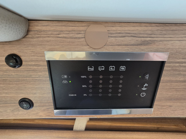 Weinsberg X-CURSION 500 MQ EDITION PEPPER 150 PK AUTOMAAT SLECHTS 12.142 KM !! APPLE CAR PLAY ANDROID AUTO ADAPTIVE CC TV + SATELLIET STOELVERWARMING DRAAISTOELEN foto: 20