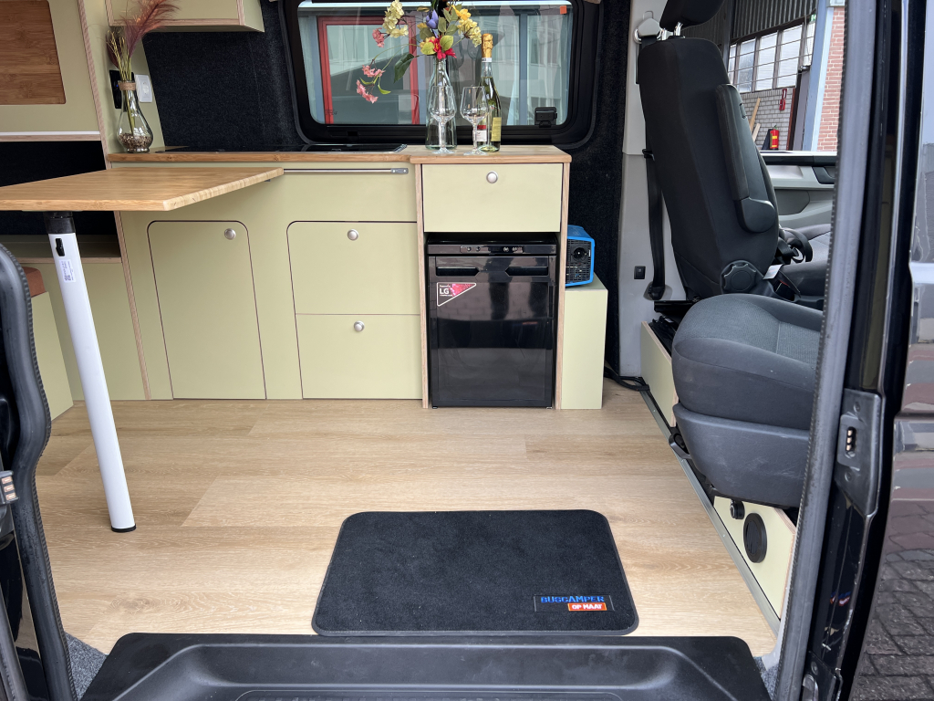 Volkswagen T6 Florida 2018 NEUER AUSBAU! Foto: 4