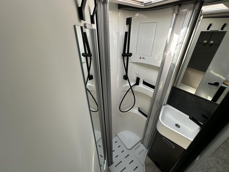 Hymer ML-T 580 4X4 - CROSS TRAIL-4x4-190PS Foto: 17