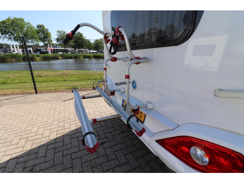 Knaus Sport 450 FU Vorzelt/Fahrradtr&auml;ger Foto: 6