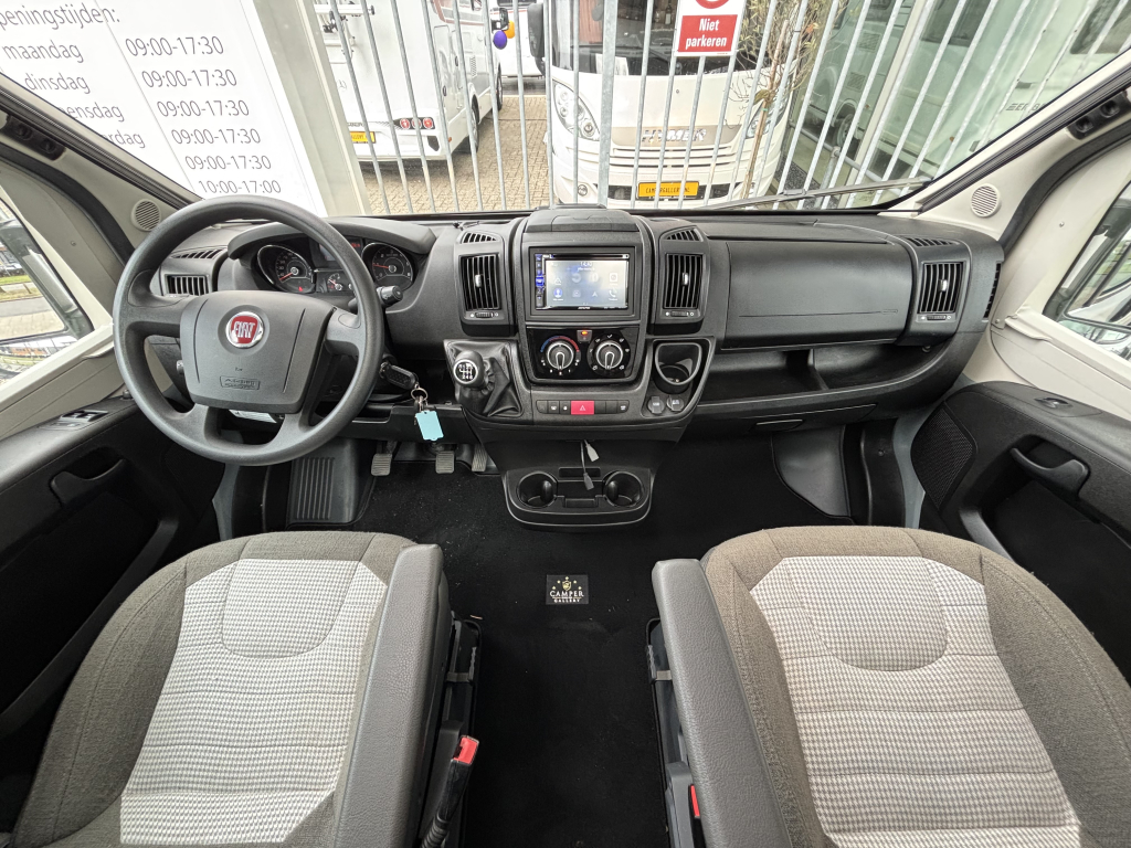 Adria Twin 640 SLB Supreme ENKELE BEDDEN EURO6 MAXI CHASSIS foto: 14