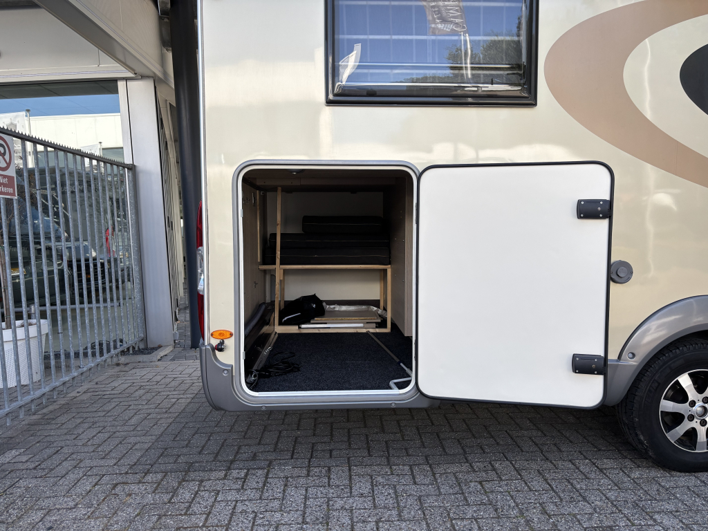 Bürstner Nexxo Moonlight 728 ENKELE BEDDEN DAKAIRCO   foto: 22