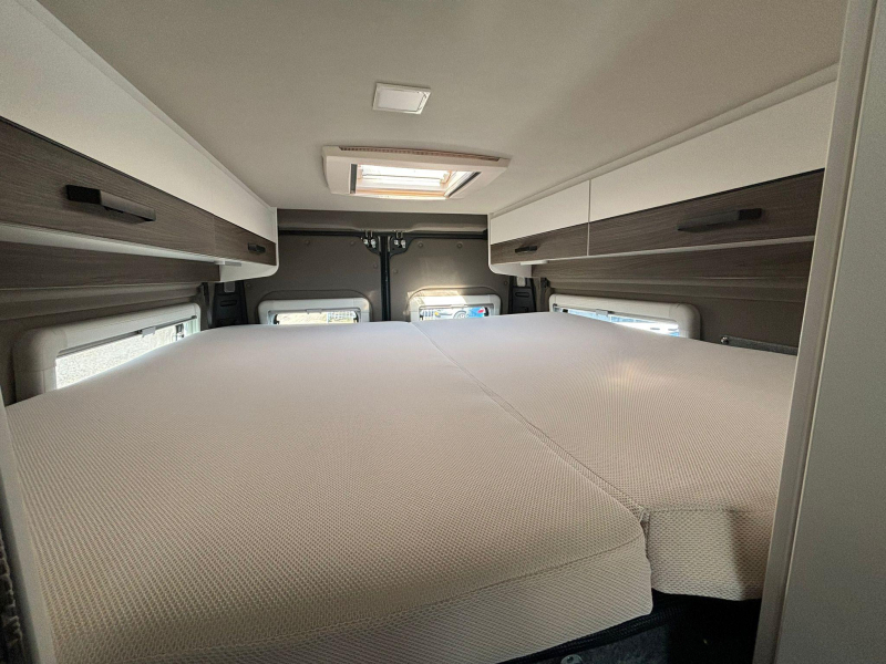 VANTourer 630 L HEFBED 180pk autom BE37  foto: 10