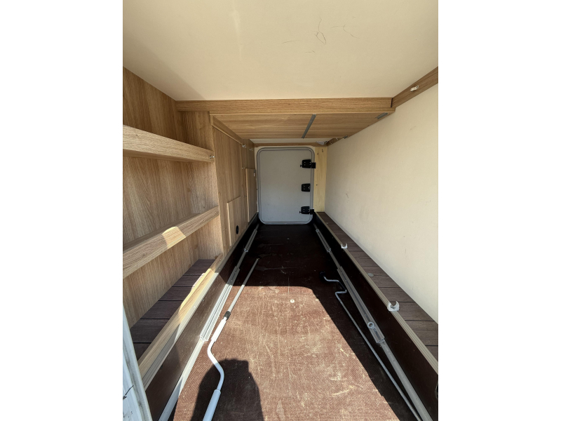 Knaus Sky Wave 650 MEG &iexcl;Amplia autocaravana! foto: 10