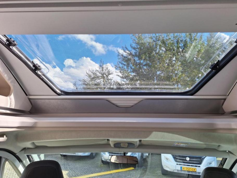 Adria Matrix Axess 650 SL - NIEUWSTAAT - HEFBED  foto: 8