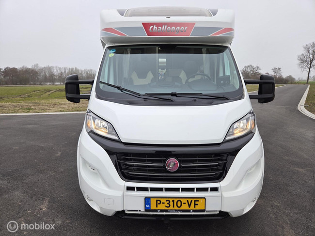 Challenger Graphite 290 camper ☆Hefbed cruise Euro-5 2015☆ foto: 7