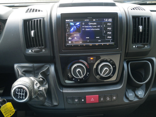 Hymer Yosemite 6 metros, camas individuales, techo elevable, 4 personas foto: 6