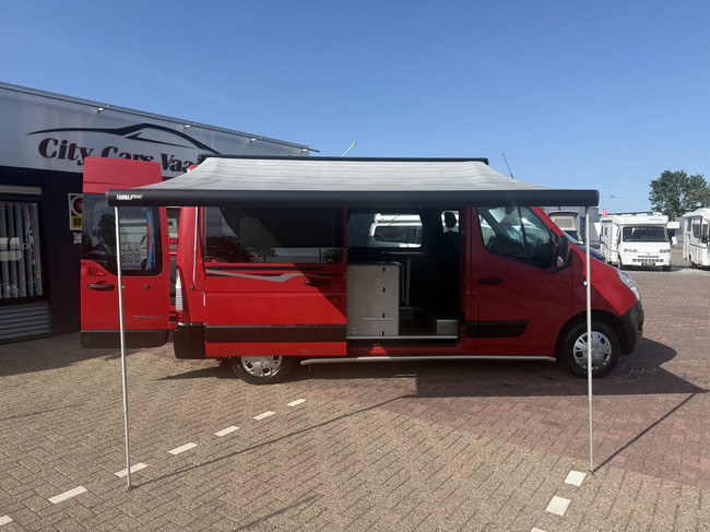 Renault Master autocaravana autom&aacute;tica, interior de lujo, cama transversal, aire acondicionado, control de crucero, c&aacute;mara, navegador, toldo, panel solar, maxxfan, enganche de remolque foto: 3