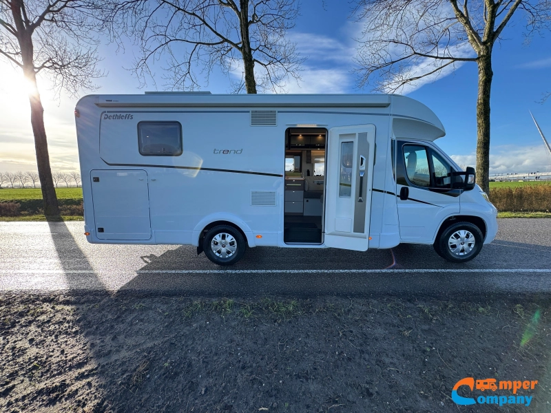Dethleffs Trend T 7057 DBL Queensbed / Truma Combi E  foto: 6
