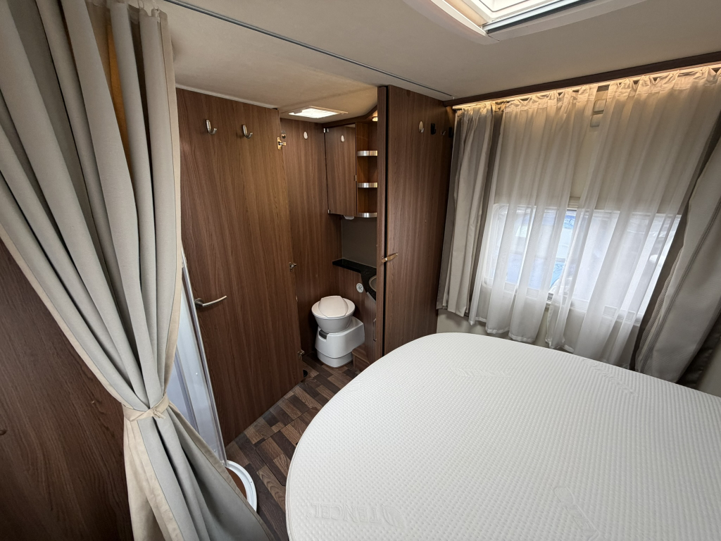 KNAUS Sky i Plus 700 LX foto: 15