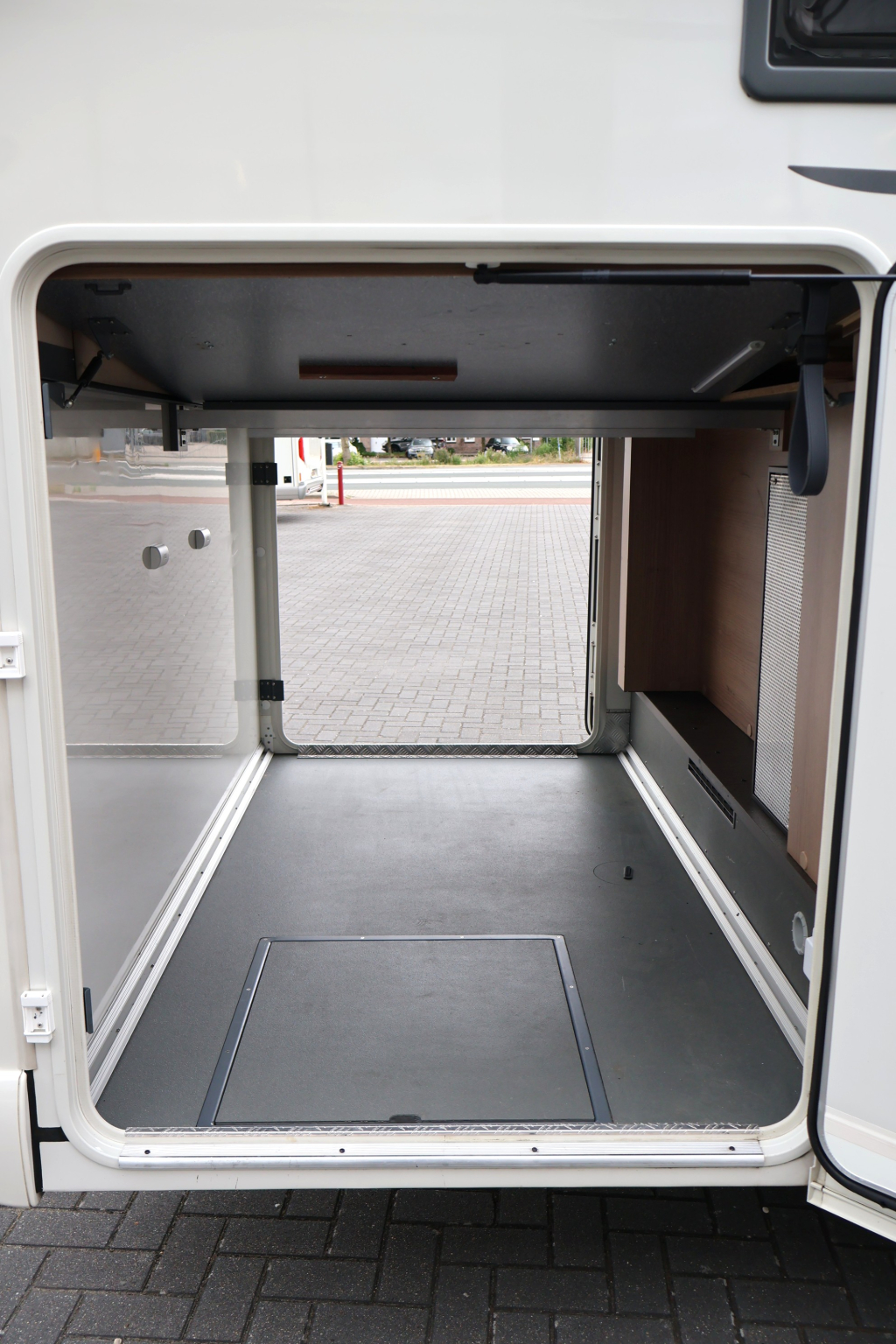 Carthago C-Tourer I 150 QB Foto: 8