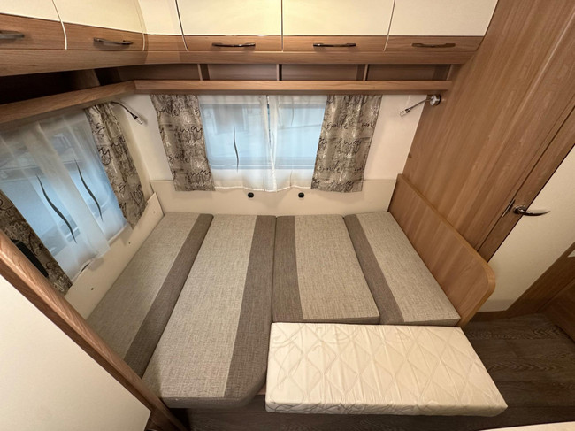 Hobby De Luxe 440 SF photo: 6