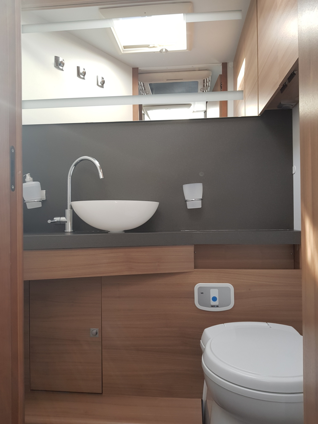 ADRIA MATRIX M 670DC foto: 15
