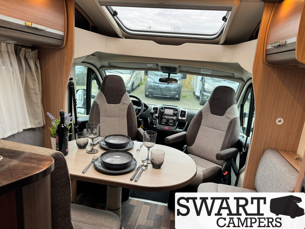 Knaus Sky TI 700 MEG Silver Selection, Enkele bedden 150 pk foto: 10