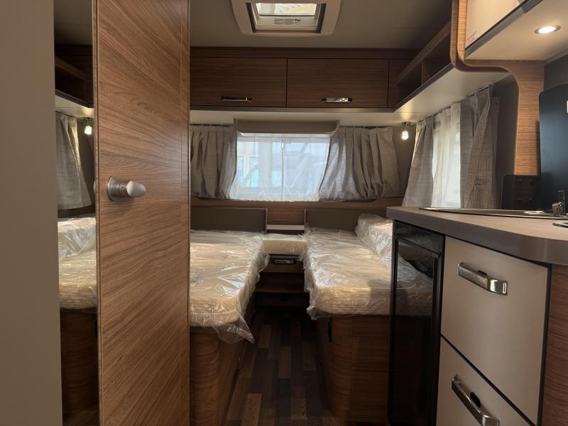 Weinsberg CaraOne Edition HOT 480 EU enkele bedden | A69  foto: 16