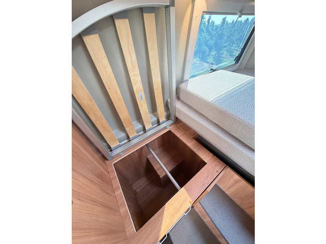 Pössl SUMMIT 640 Lithium/Solar/VanSwing/Bearlock/All-Season/Gasalarm/Duocontr./Luifel foto: 23