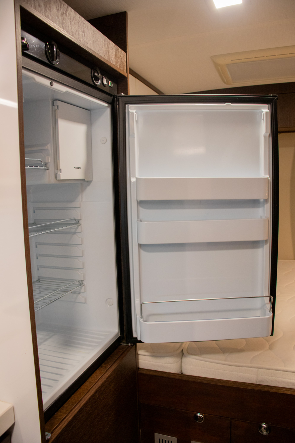 Karmann Davis 590 Skyroof foto: 20