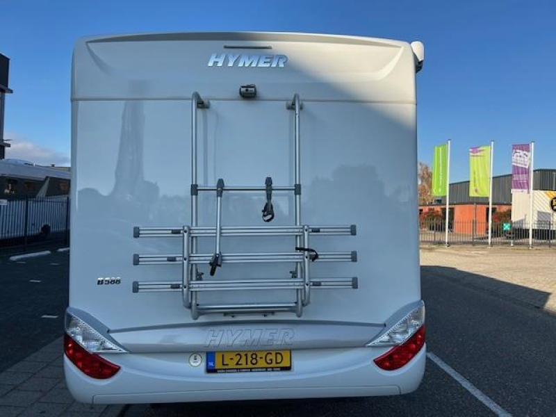 Hymer B584 B588 - automatic - low mileage photo: 3