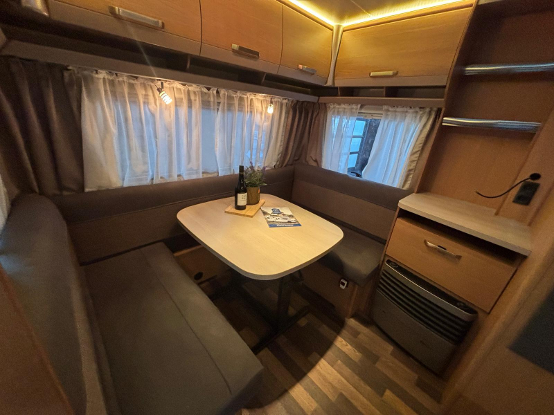 Knaus Sport 460 UE mover, toldo, avance foto: 8